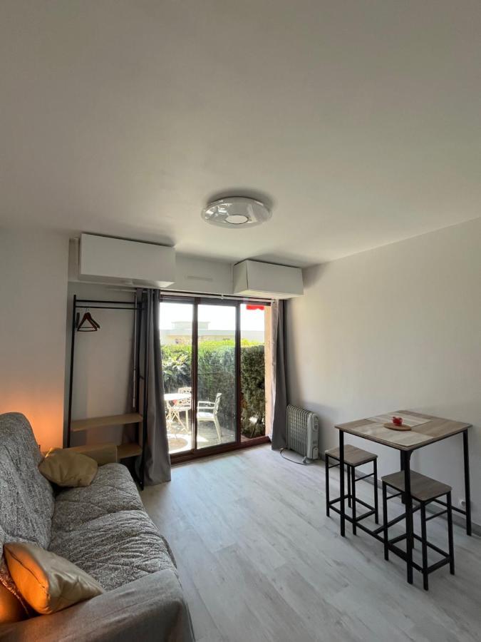 Charmant Studio Avec Terrasse Et Parking A Vence Kültér fotó